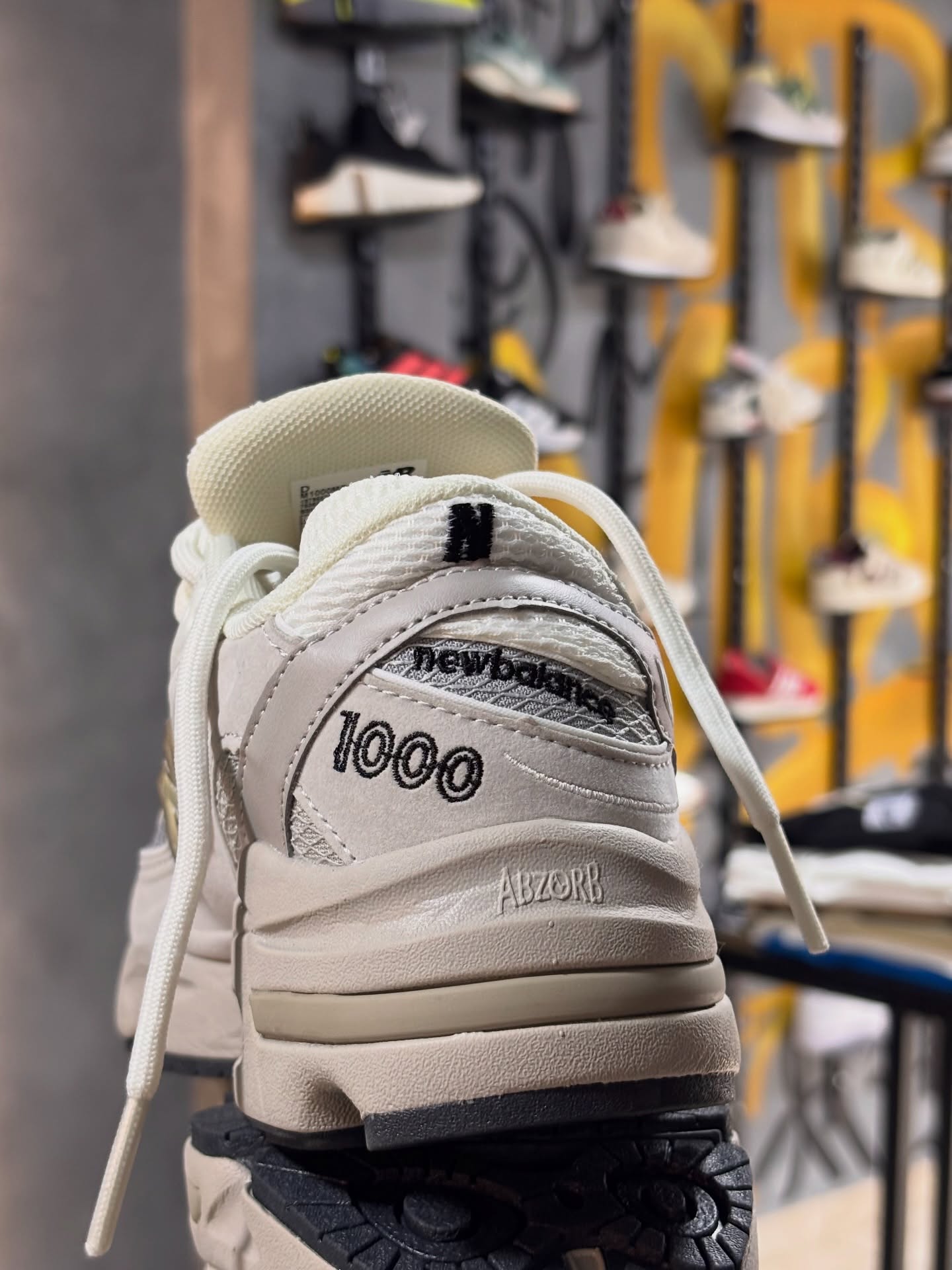 New Balance 1000