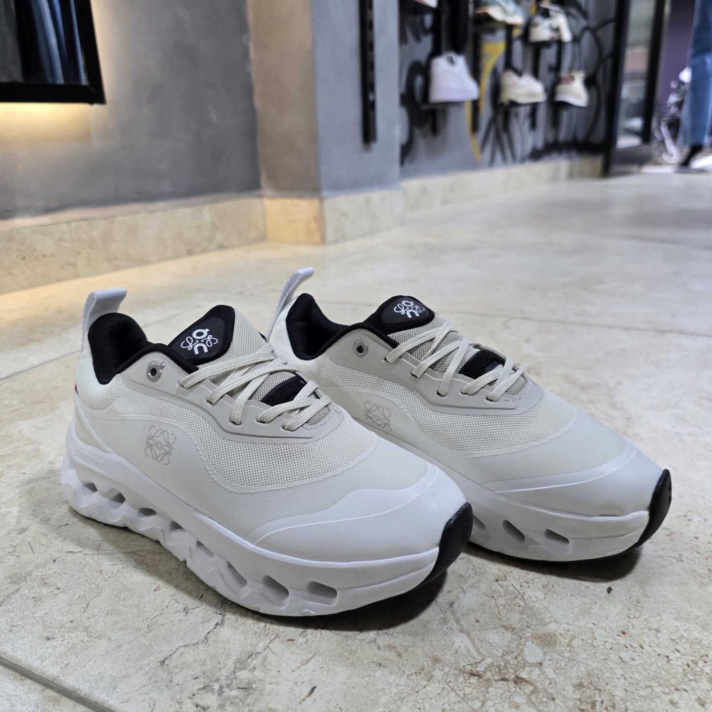 ON x Loewe Cloudtilt
